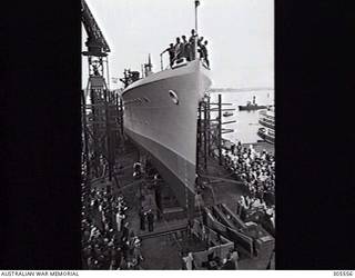 COCKATOO ISLAND DOCKYARD, SYDNEY, NSW. 1940-02-10. THE SLOOP HMAS WARREGO (II) ON THE STOCKS PRIOR TO HER LAUNCHING. (NAVAL HISTORICAL COLLECTION).
