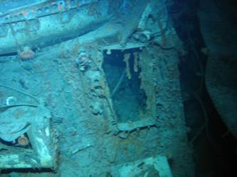 WT hatch and ladderway forward and adjacent to A gun turrent