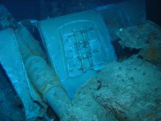 Sighting ports on A turret