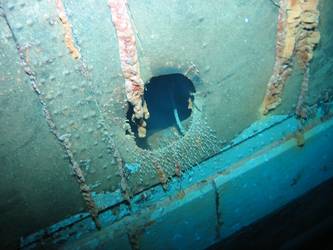 Hole in the Sydney hull