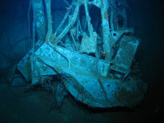 Aft searchlight platform
