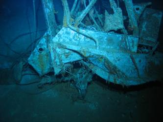 Aft searchlight platform