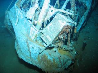 Aft searchlight platform