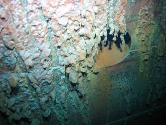 Stbd concealed underwater torpedo tube