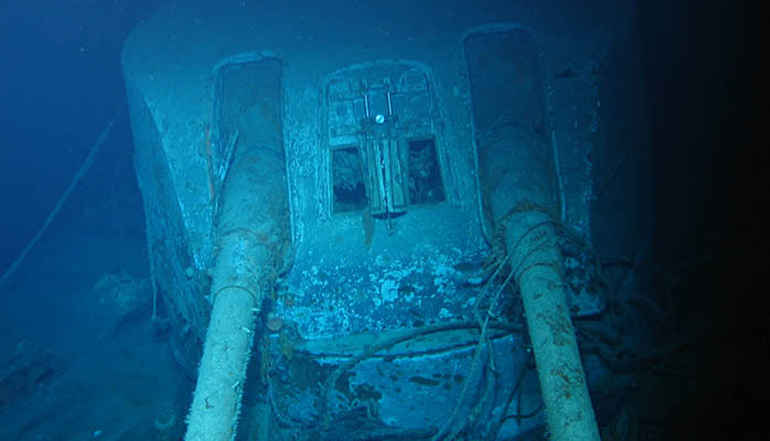 X Turret of HMAS Sydney